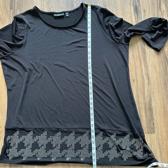 Susan Graver Artisan Womens Blouse XL Rhinestone Liquid Knit Black Asymmetrical - Picture 6 of 7